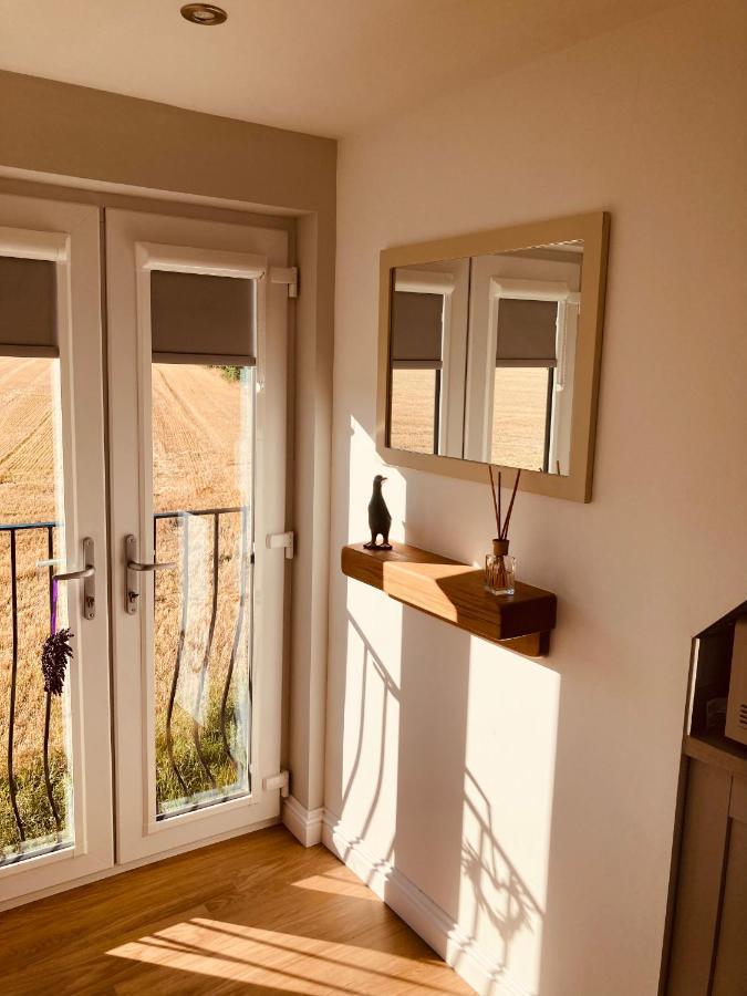 'Wardlaw View' Luxury Studio Apartment With Stunning View Kirkhill Exterior foto